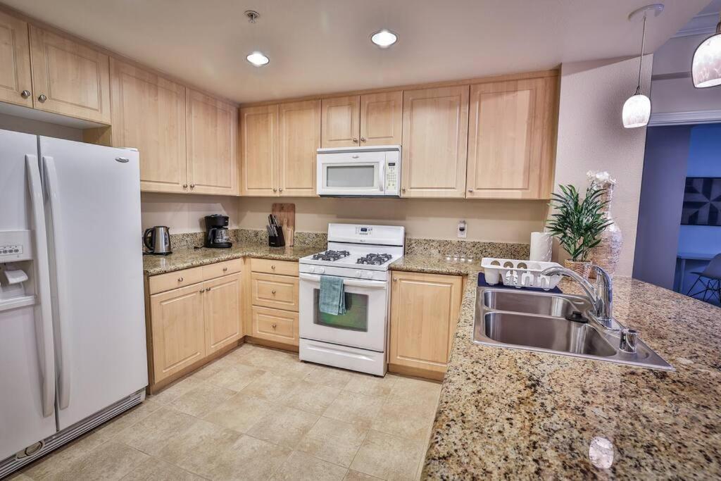 Irvine Upscale 2Br Apt Near Spectrum, Great Park, Uci Apartment Exterior photo